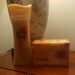 Daily Silk Body Wash - Cream